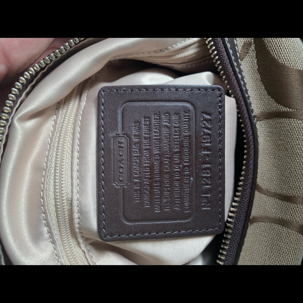 Coach purse - Picture 7 of 8